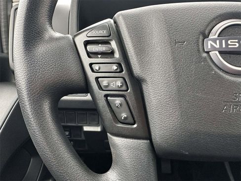 Used 2022 Nissan Frontier S image 12