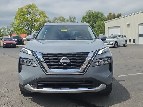 Used 2023 Nissan Rogue Platinum w/ Platinum Premium Package AWD/4WD image 2