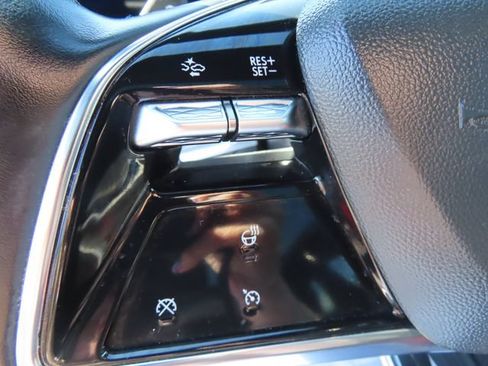 Certified 2024 Cadillac Lyriq Luxury AWD/4WD image 20