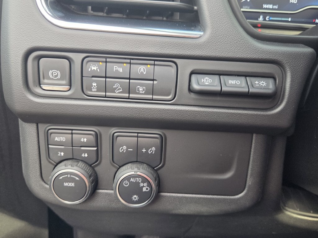 Used 2024 Chevrolet Tahoe Premier AWD/4WD image 26