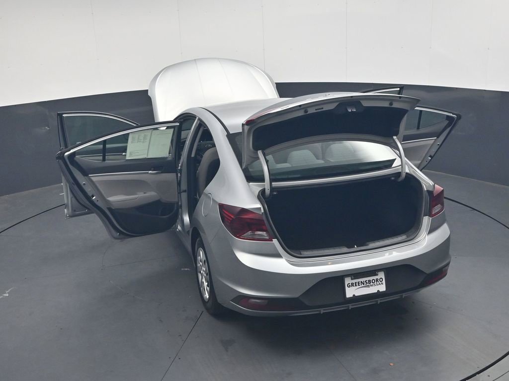 Used 2020 Hyundai Elantra SE FWD image 44
