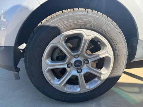 Used 2018 Ford EcoSport SE w/ SE Convenience Package image 8