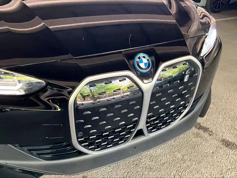Used 2023 BMW i4 eDrive40 RWD image 27