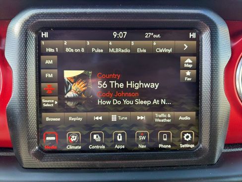 Used 2018 Jeep Wrangler Unlimited Rubicon image 38