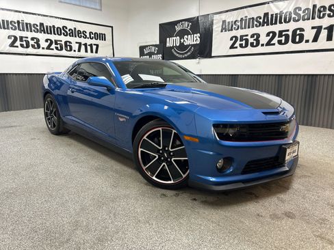 Used 2013 Chevrolet Camaro SS w/ Hot Wheels Special Edition RWD image 1