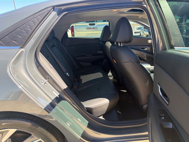 Used 2026 Hyundai Elantra Limited w/ Cargo Package FWD image 24