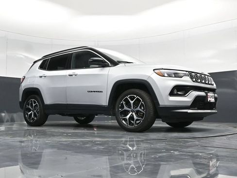 Used 2025 Jeep Compass Limited AWD/4WD image 58