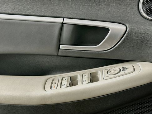 Used 2025 Hyundai Sonata SEL FWD image 15
