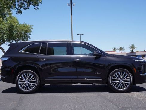 New 2026 Buick Enclave Avenir AWD/4WD image 2