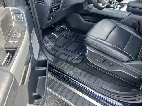 Used 2024 Ford F150 Lariat w/ Tow/Haul Package image 11