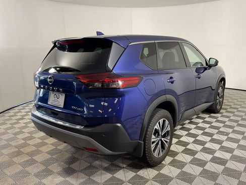 Used 2023 Nissan Rogue SV image 9