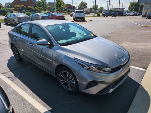 Used 2023 Kia Forte LXS FWD image 1