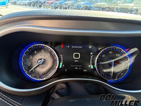 New 2026 Chrysler Pacifica Select image 17