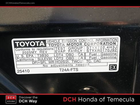 Used 2025 Toyota 4Runner TRD Off-Road Premium AWD/4WD image 9