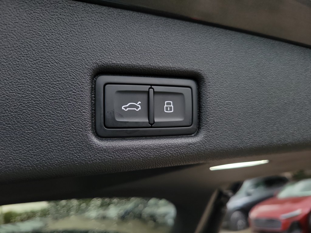New 2026 Audi SQ5 Premium AWD/4WD image 30