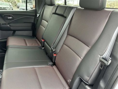New 2026 Honda Ridgeline Black Edition image 13