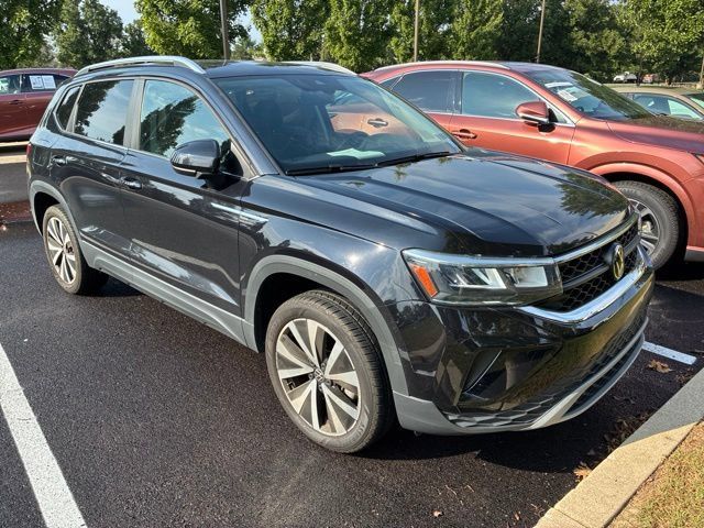 Used 2023 Volkswagen Taos SE FWD image 14