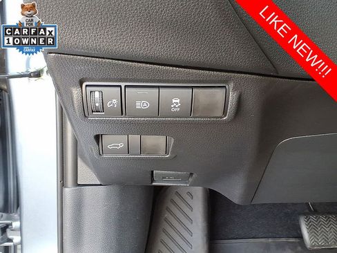 Used 2026 Toyota Corolla Cross XLE w/ Convenience Package AWD/4WD image 19