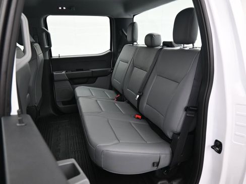 New 2026 Ford F350 XL w/ XL Chrome Package RWD image 19