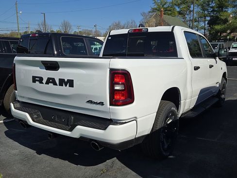 New 2026 RAM 1500 Express AWD/4WD image 4