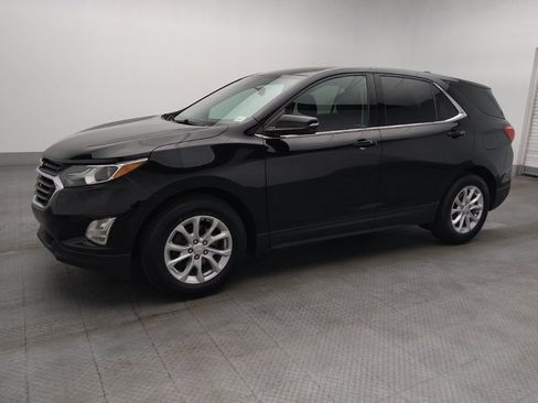 Used 2019 Chevrolet Equinox LT FWD image 2