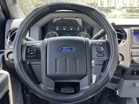 Used 2014 Ford F250 XL w/ Power Equipment Group RWD image 25