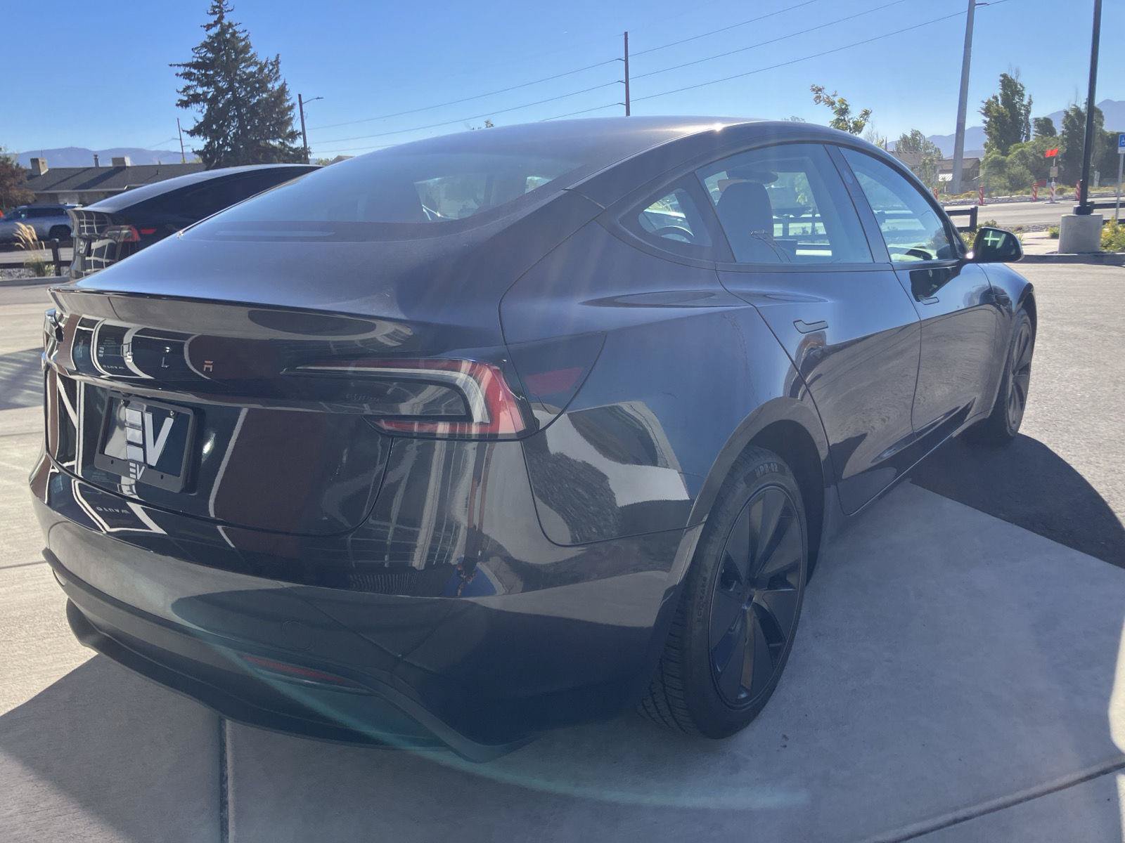 Used 2025 Tesla Model 3 Long Range RWD image 8