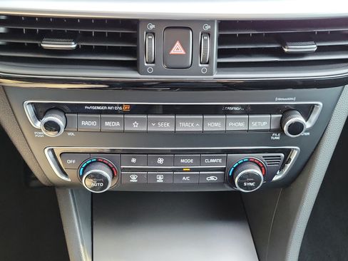 Used 2019 Kia Optima S w/ S Panoramic Sunroof Package FWD image 34
