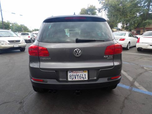 Used 2015 Volkswagen Tiguan SE AWD/4WD image 9