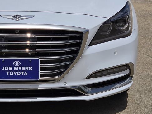 Used 2018 Genesis G80 5.0 Ultimate RWD image 4