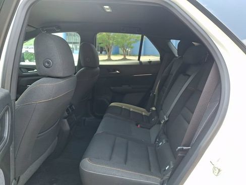 Used 2024 Honda Prologue EX image 12