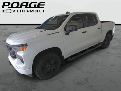 New 2026 Chevrolet Silverado 1500 Custom w/ Turbomax Blackout Package