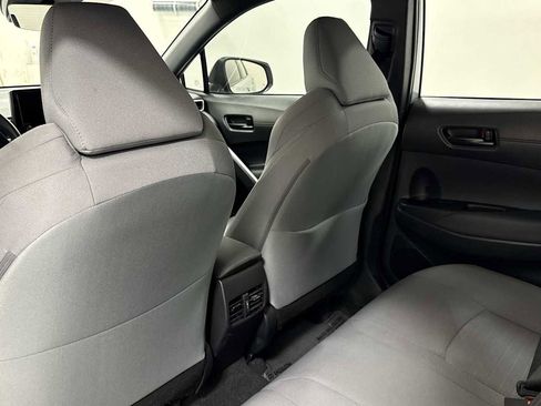 Certified 2025 Toyota Corolla Cross AWD Hybrid image 25