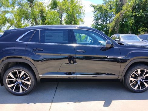 New 2026 Volkswagen Atlas Cross Sport SEL Premium R-Line AWD/4WD image 6