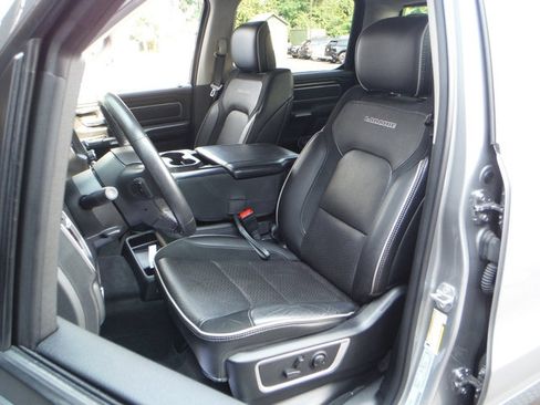 Used 2022 RAM 1500 Laramie AWD/4WD image 38
