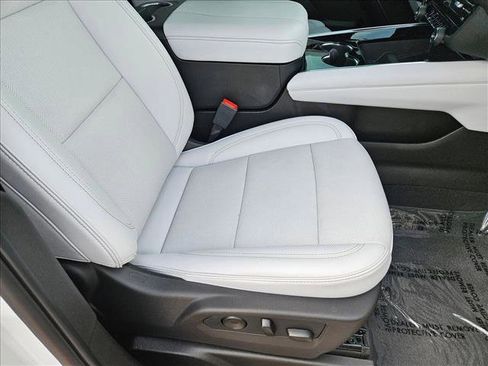 Used 2025 Chevrolet Tahoe Premier image 22