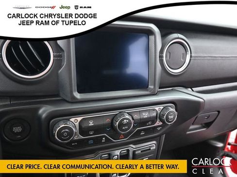 Used 2022 Jeep Wrangler Sahara image 20