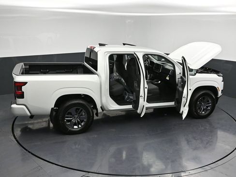 New 2026 Nissan Frontier SV w/ All-Weather Content Package AWD/4WD image 32