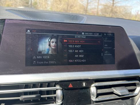 Used 2021 BMW 330i Sedan w/ Convenience Package image 22