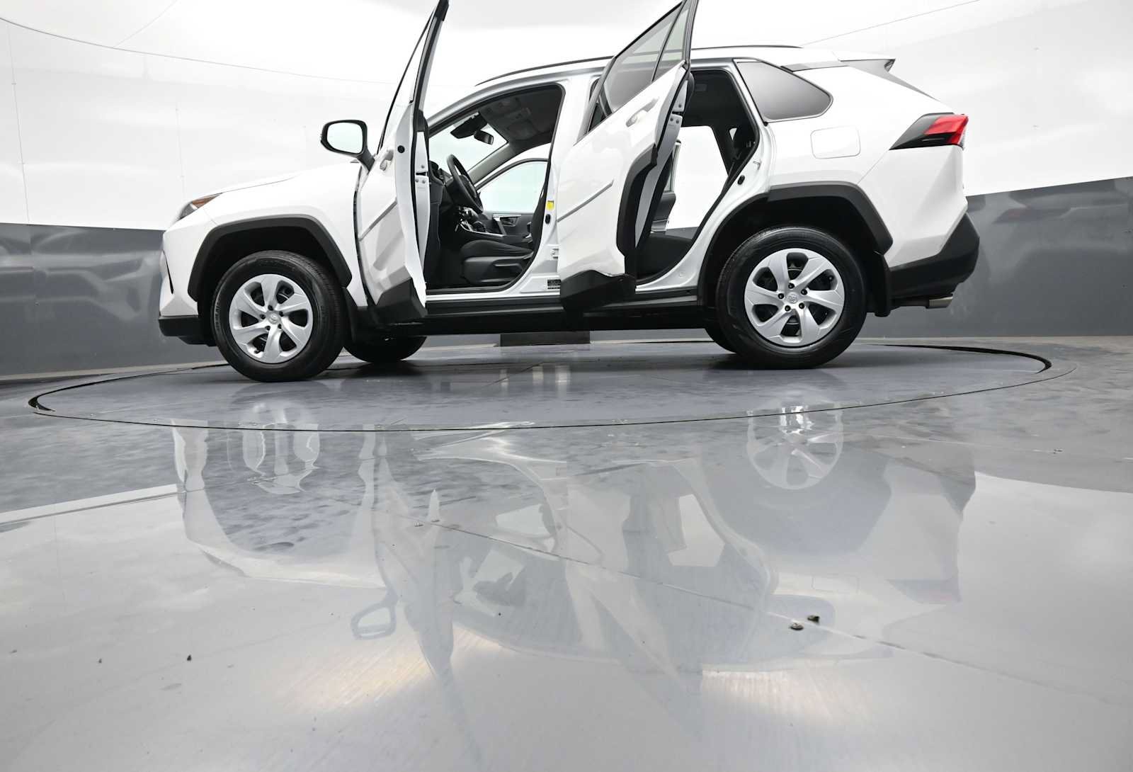 Used 2019 Toyota RAV4 LE w/ All Weather Liner Package AWD/4WD image 47