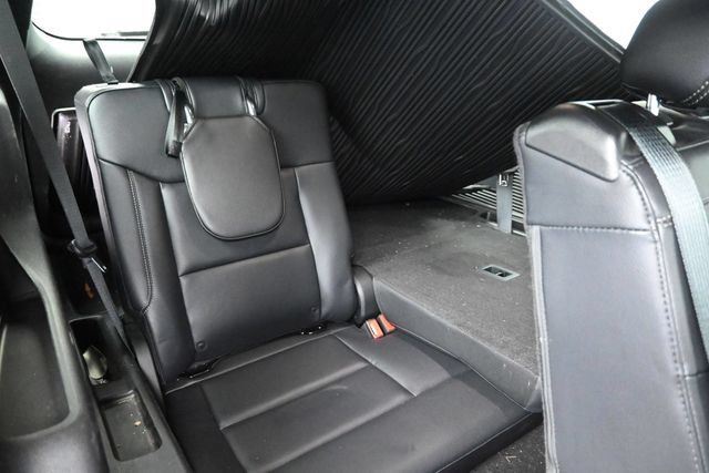 Used 2020 Ford Explorer XLT w/ Equipment Group 202A AWD/4WD image 7
