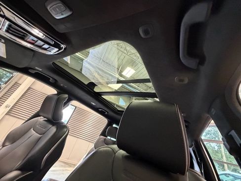 Used 2023 Jeep Grand Cherokee L Summit AWD/4WD image 11