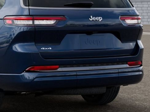 New 2026 Jeep Grand Cherokee L Limited AWD/4WD image 13