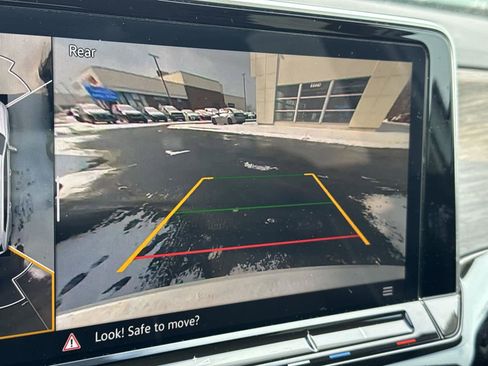 Used 2024 Volkswagen Atlas SEL Premium R-Line image 24