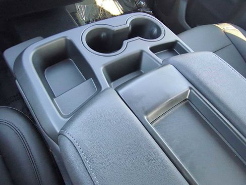 Used 2026 Chevrolet Silverado 1500 W/T image 17