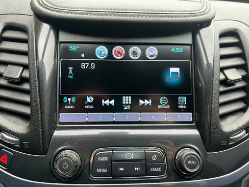 Used 2019 Chevrolet Impala LT FWD image 16