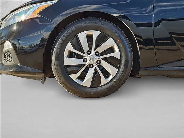 Used 2020 Nissan Altima 2.5 S FWD image 23