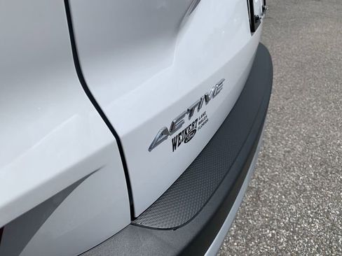 New 2025 Ford Escape Active w/ Tech Pack #1 FWD image 11