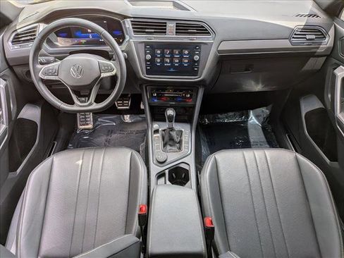 Used 2023 Volkswagen Tiguan SE R-Line AWD/4WD image 18