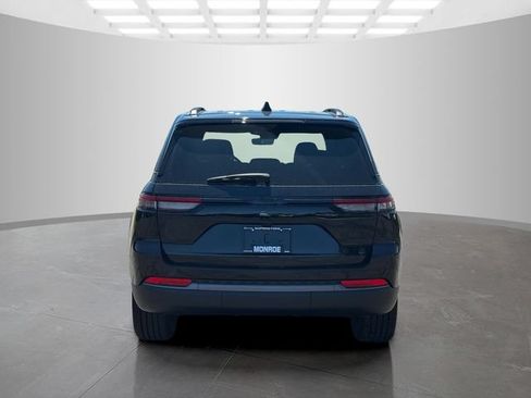 New 2026 Jeep Grand Cherokee Limited AWD/4WD image 6